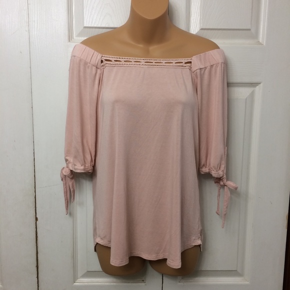 Cable & Gauge Tops - Cable & Gauge Off the Shoulder Blouse